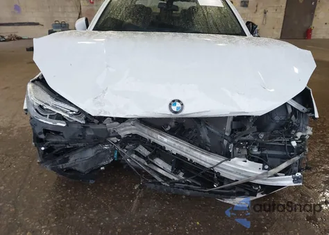 2017 BMW Alpina B7 xDrive из США, поврежденный, VIN WBA7F2C57HG421486